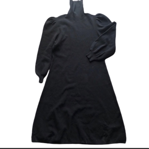 Long, puffy sleeve dress - Picture 2 of 8